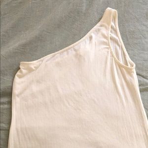 Asymmetrical sleeve top